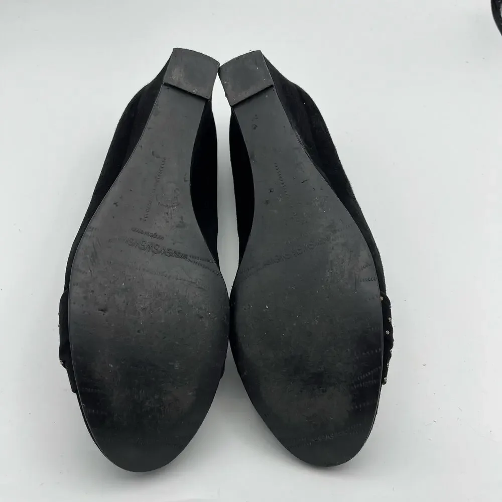 Stuart Weitzman Women's Black Suede Closed Toe Wedge Pumps Size 8 1/2 M